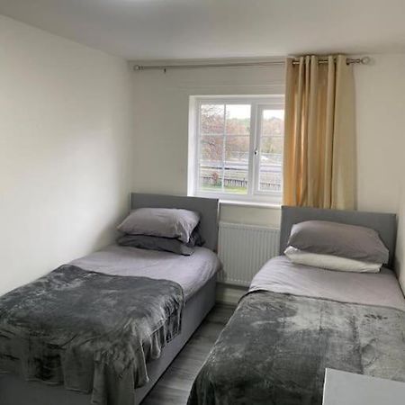 2 Bed House Sleeps 4-5 Villa Liverpool Ngoại thất bức ảnh